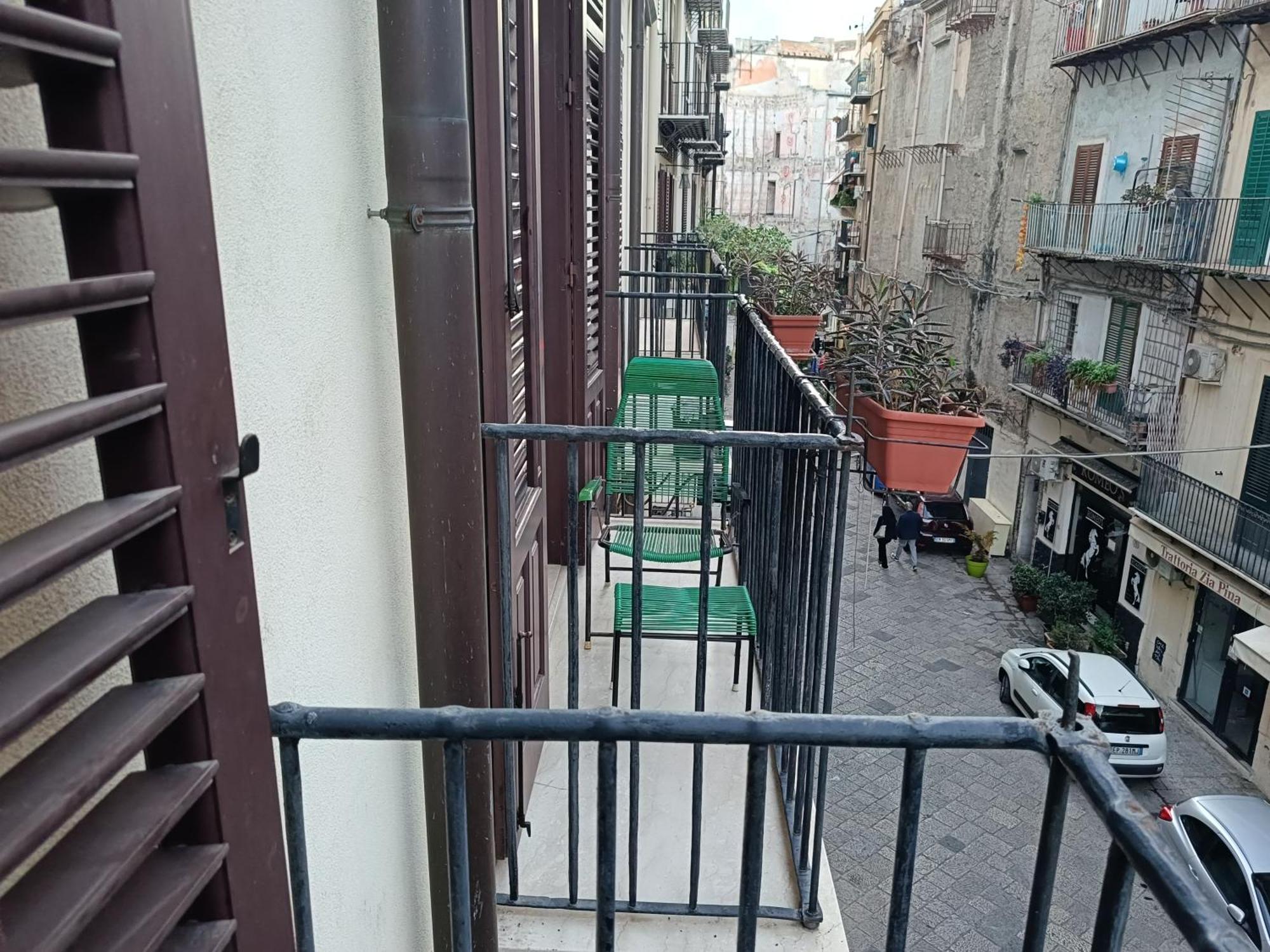 We # Are Ai Cassarelli Apartment Palermo Luaran gambar