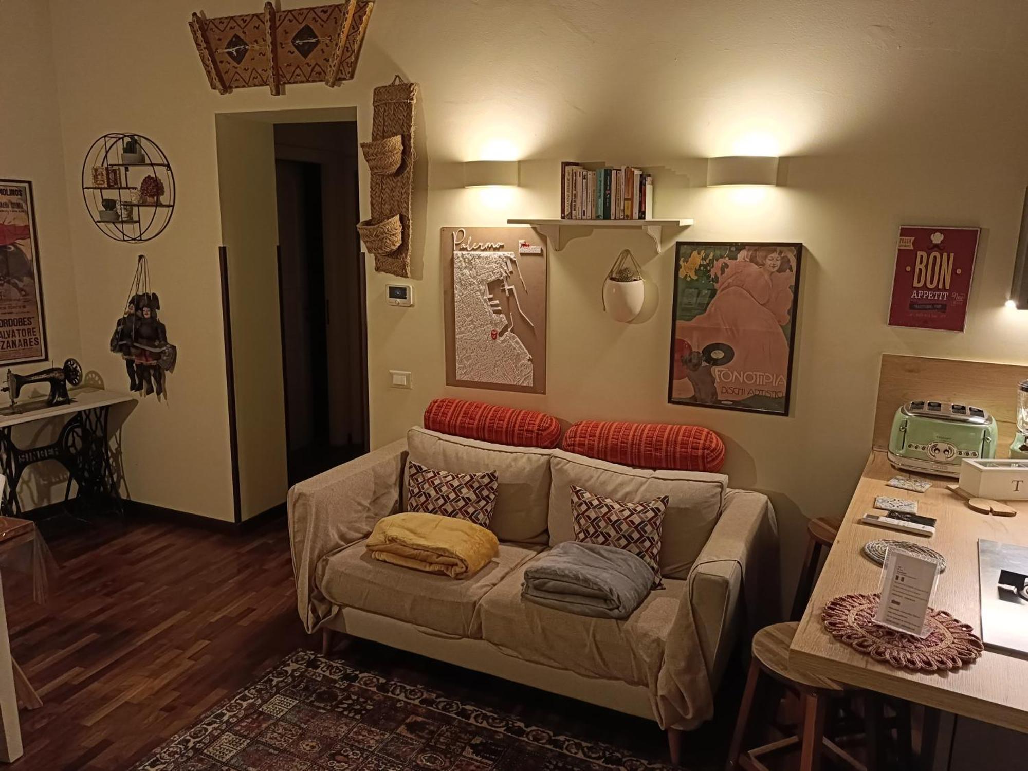 We # Are Ai Cassarelli Apartment Palermo Luaran gambar