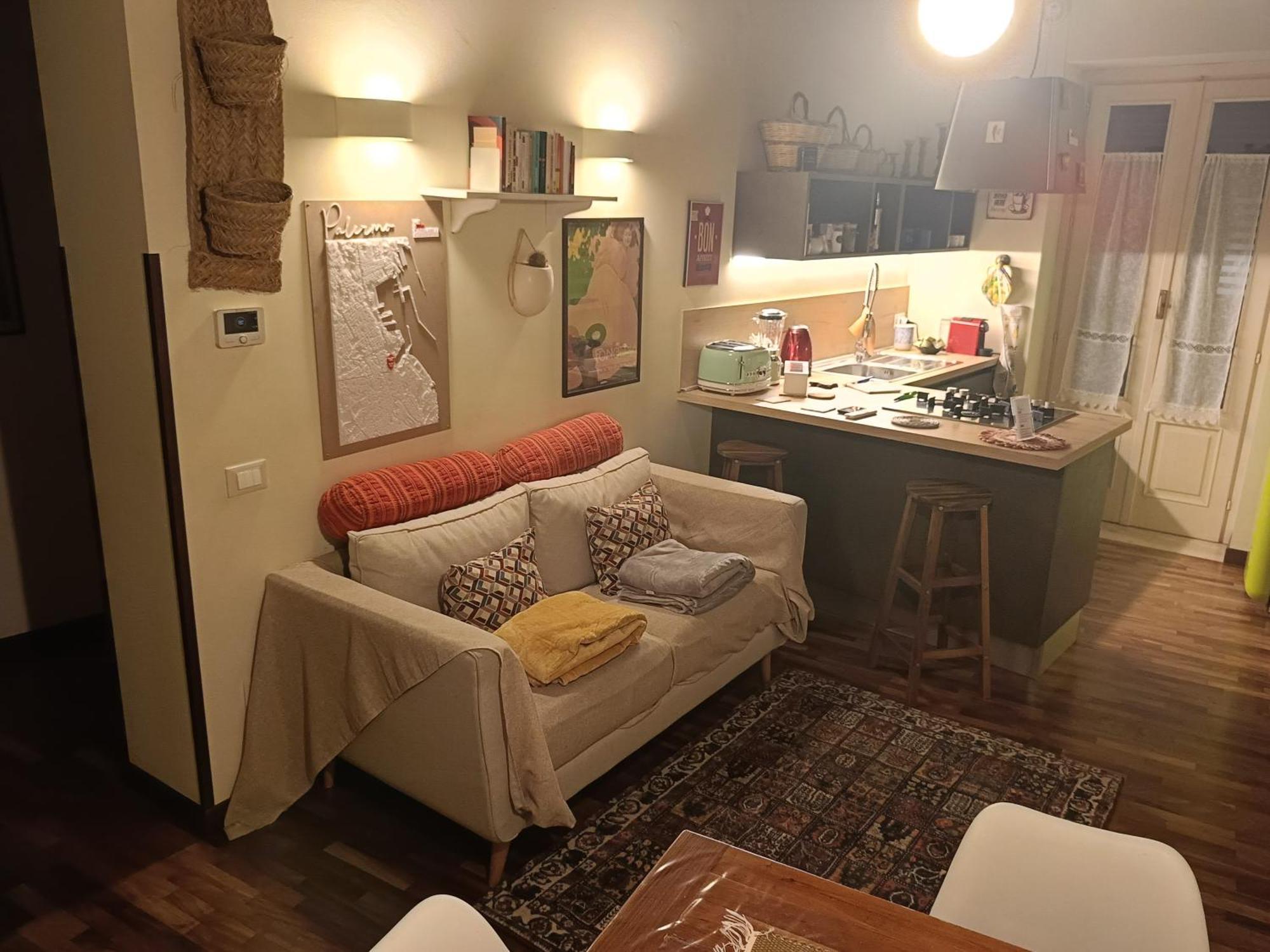 We # Are Ai Cassarelli Apartment Palermo Luaran gambar